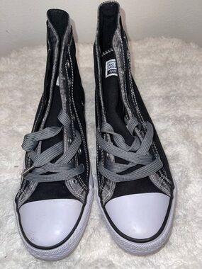 Black High-Top Canvas Sneakers with Gray Trim